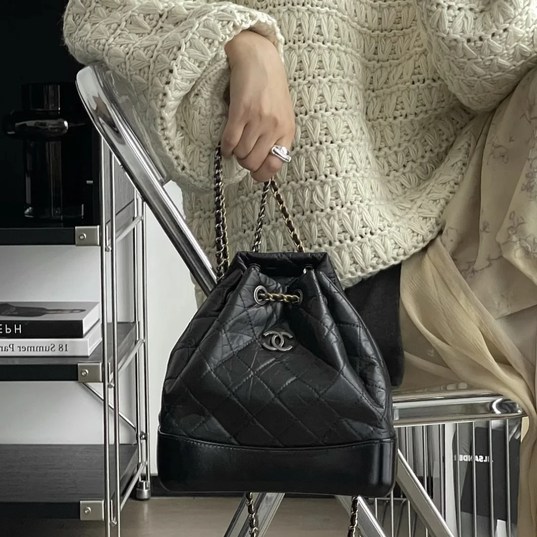 95新 Chanel/香奈儿 香奈儿 · Chanel 黑色流浪双肩包