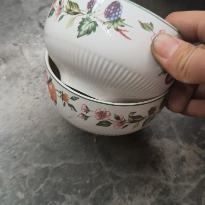 陶瓷盘子碗啥都有