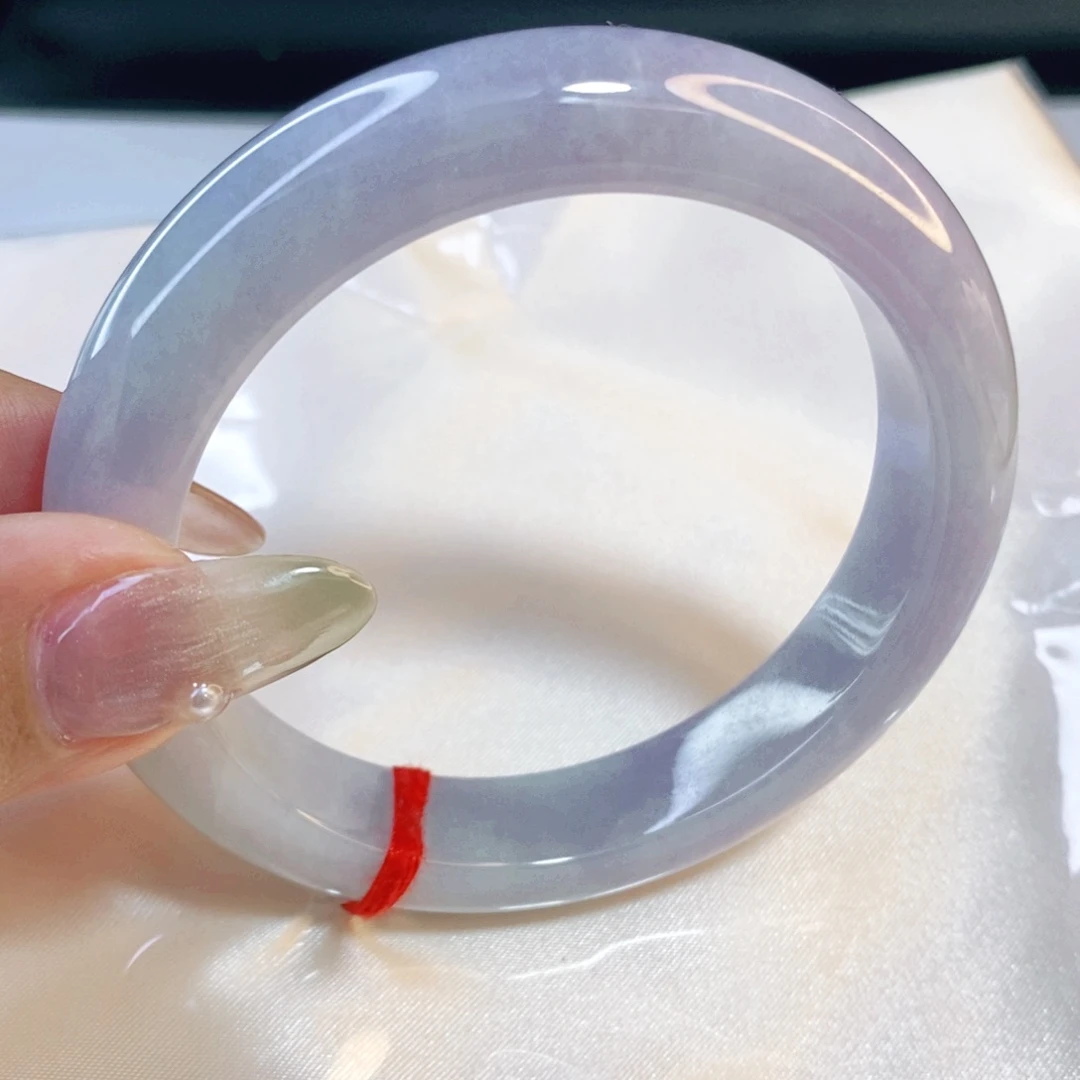 翡翠手镯未镶嵌59圈