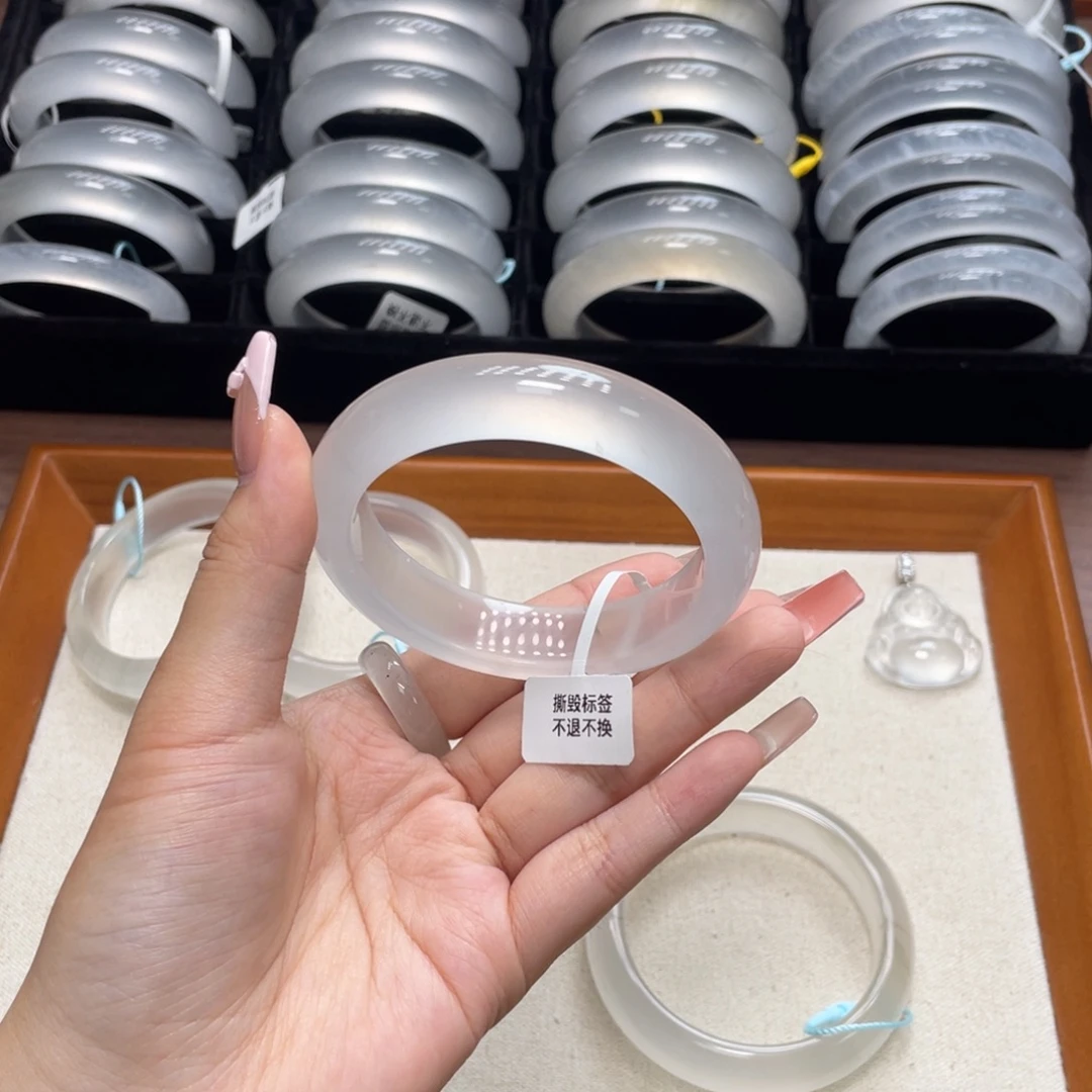 啦***~石英质玉（金丝玉）手镯未镶嵌03r57.8