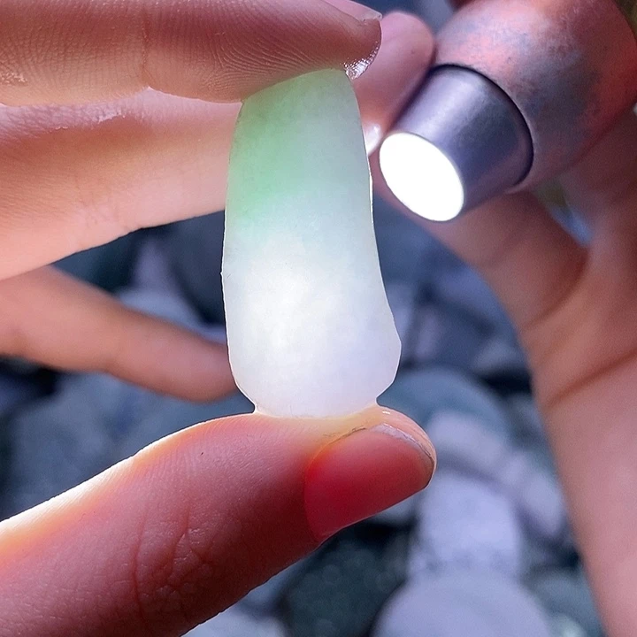 翡翠裸石纯天然翡翠