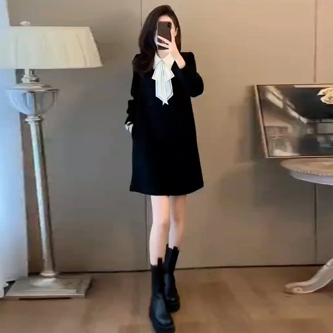 欧货赫本风翻领连衣裙春秋新款高级感显瘦宽松气质洋气撞色小黑裙