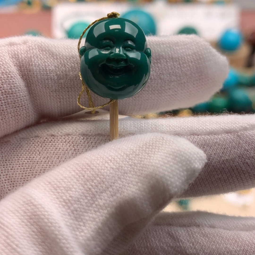 风***吹绿松石未镶嵌珠宝奇石