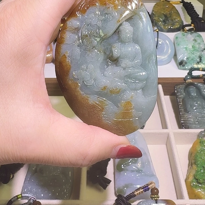 翡翠未镶嵌颈饰A货