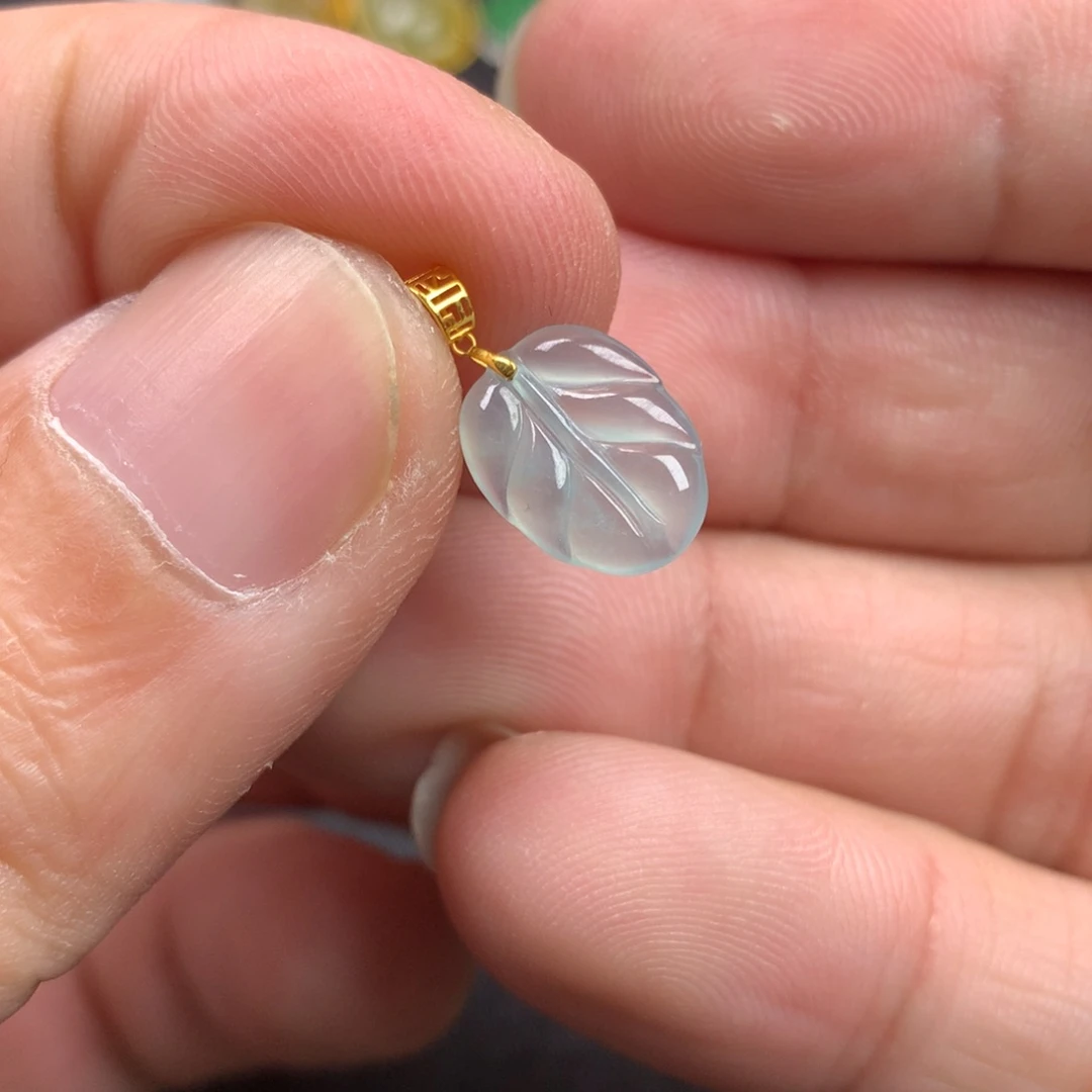 【闪购商品】颈饰18K金镶嵌翡翠翡翠