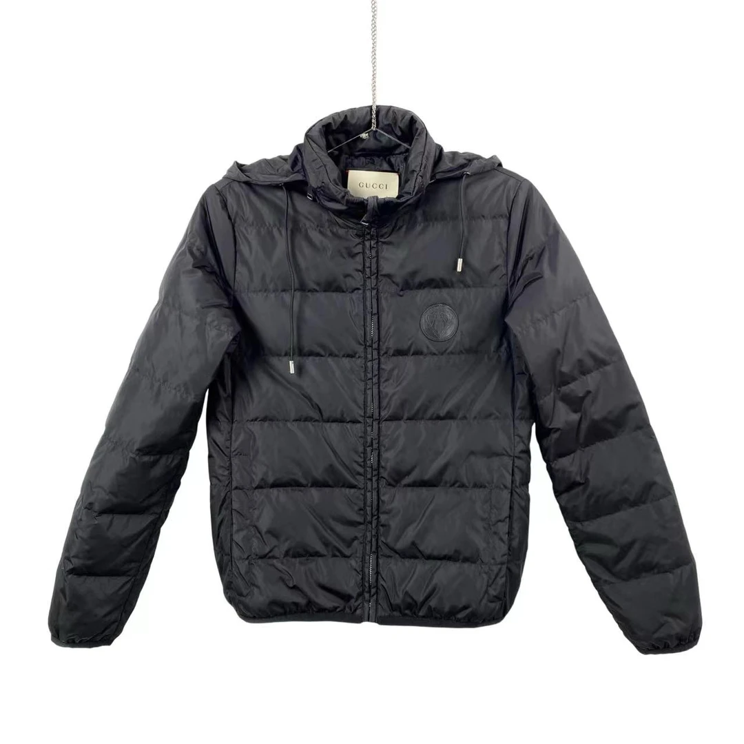 95新 GUCCI/古驰 qq0035 锦纶 黑色盾牌羽绒服 38码