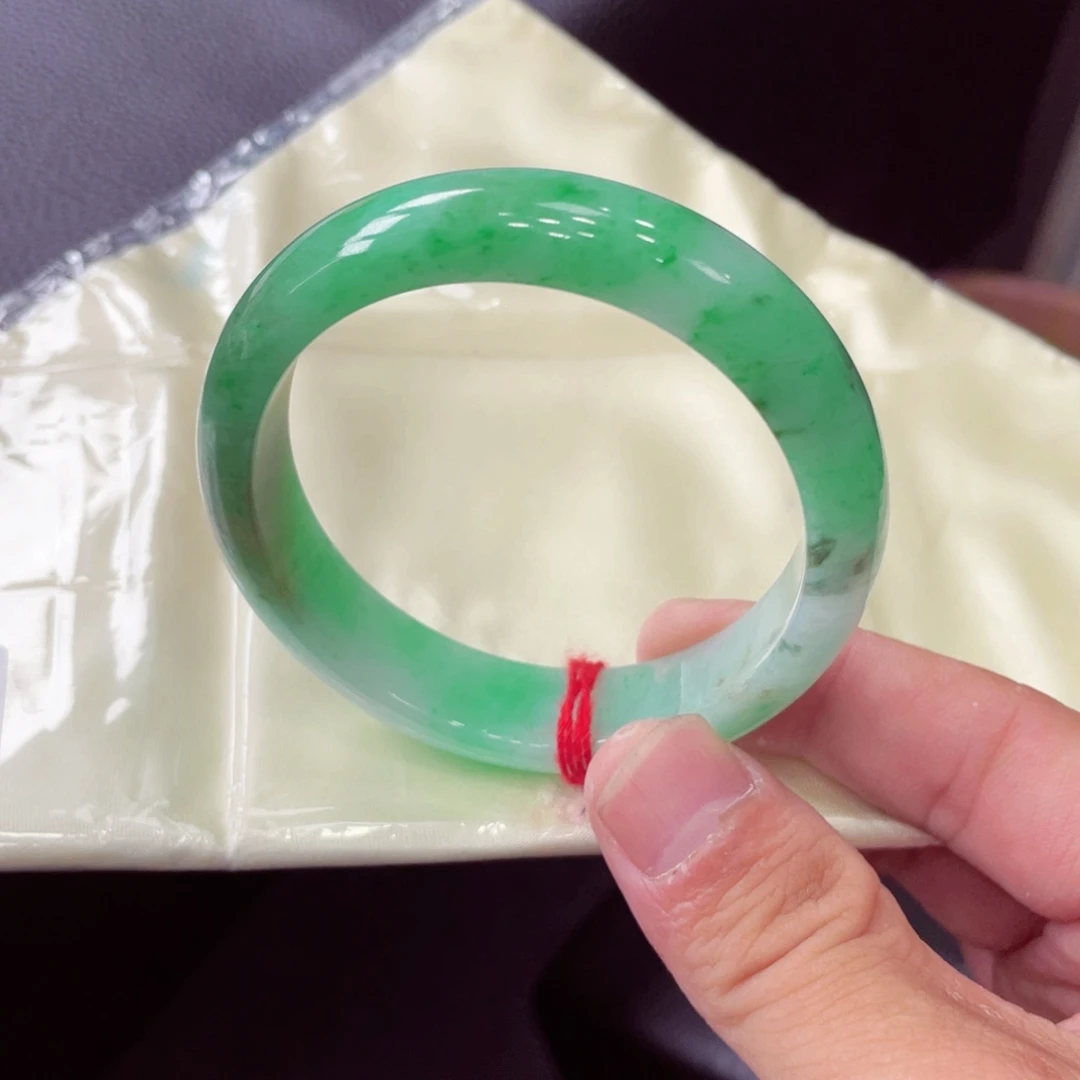 未镶嵌手镯翡翠翡翠