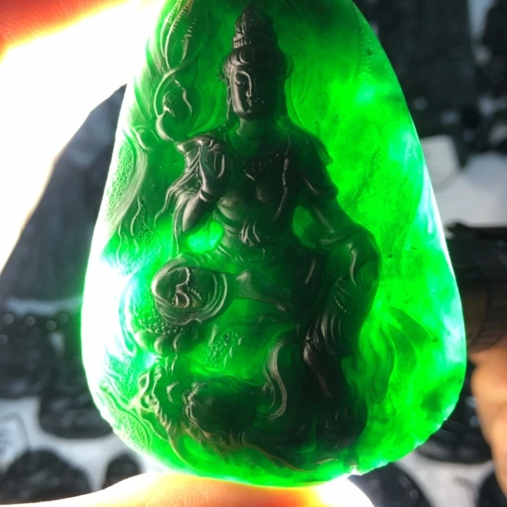 定制翡翠未镶嵌御龙观音