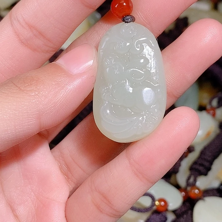 和田玉未镶嵌颈饰