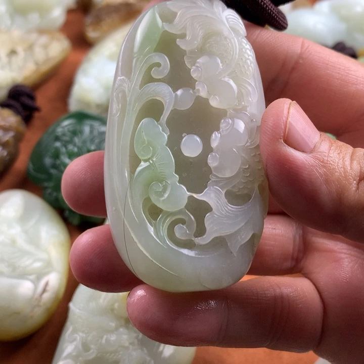 未镶嵌和田玉挂件