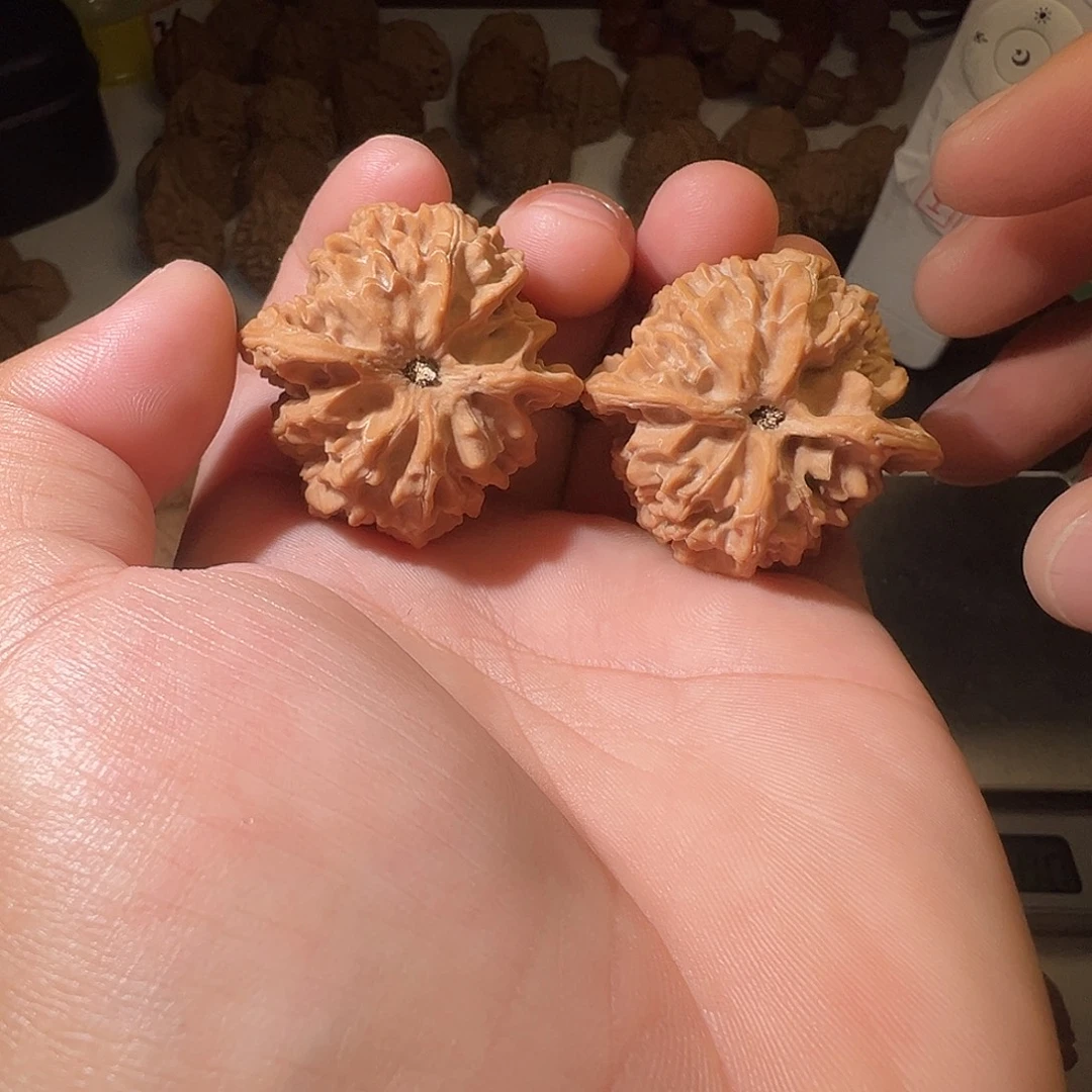 ****J文玩核桃把件文玩