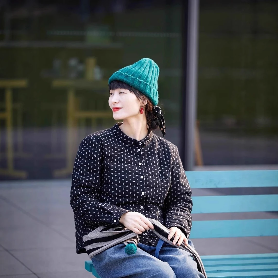 冬季新款文艺复古保暖雪花亚麻气质休闲拨印翻领衬衫轻薄羽绒服女