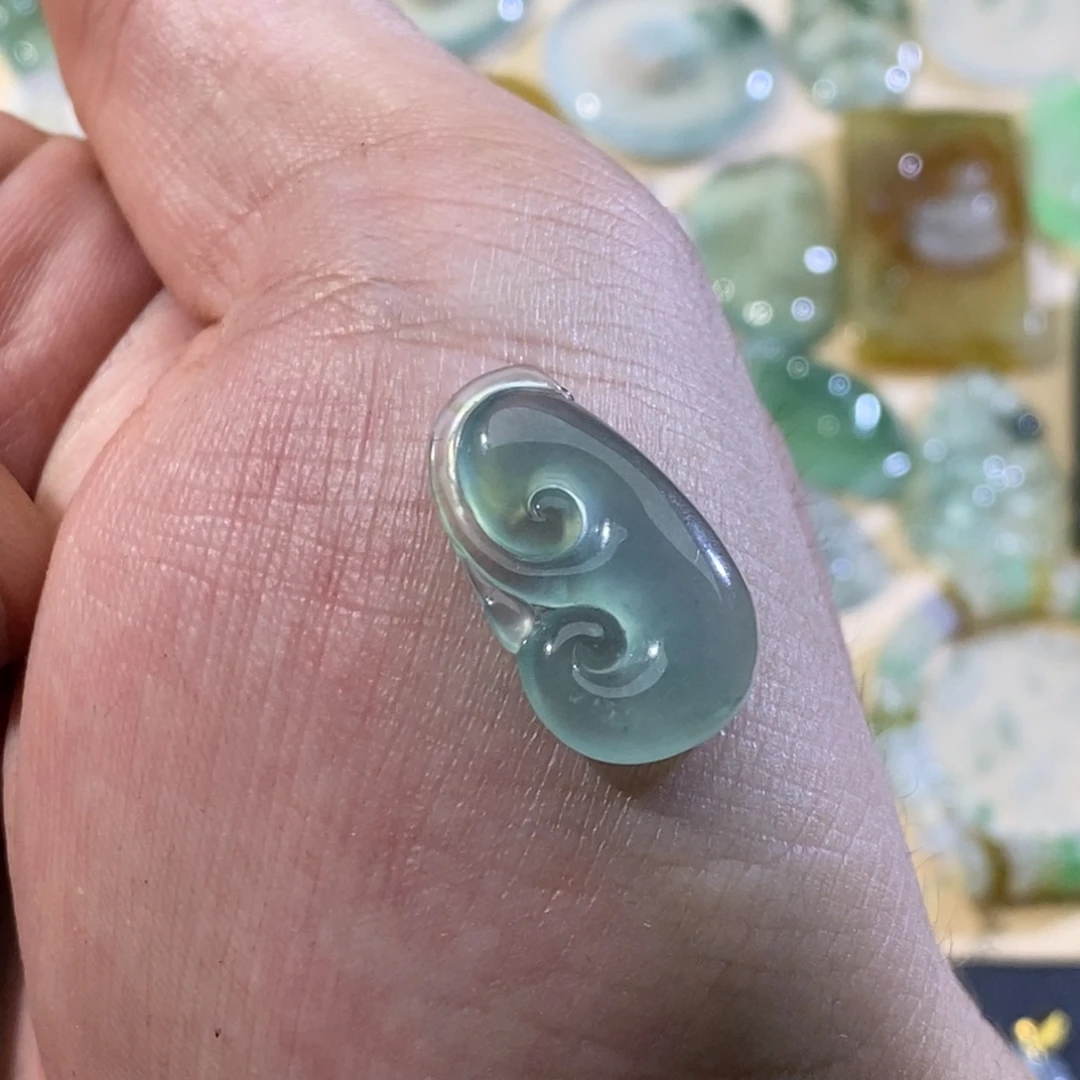 定制翡翠未镶嵌翡翠