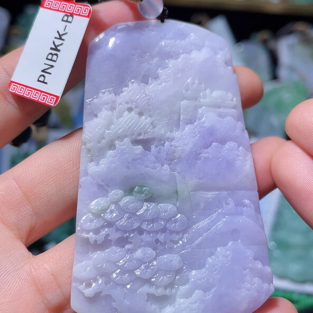 颈饰未镶嵌翡翠一个