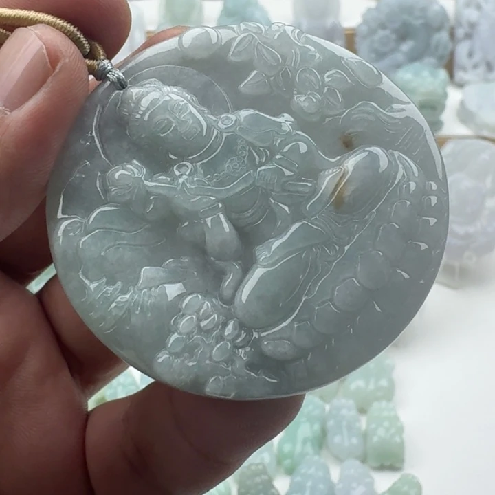 翡翠未镶嵌颈饰天然缅甸A货翡翠