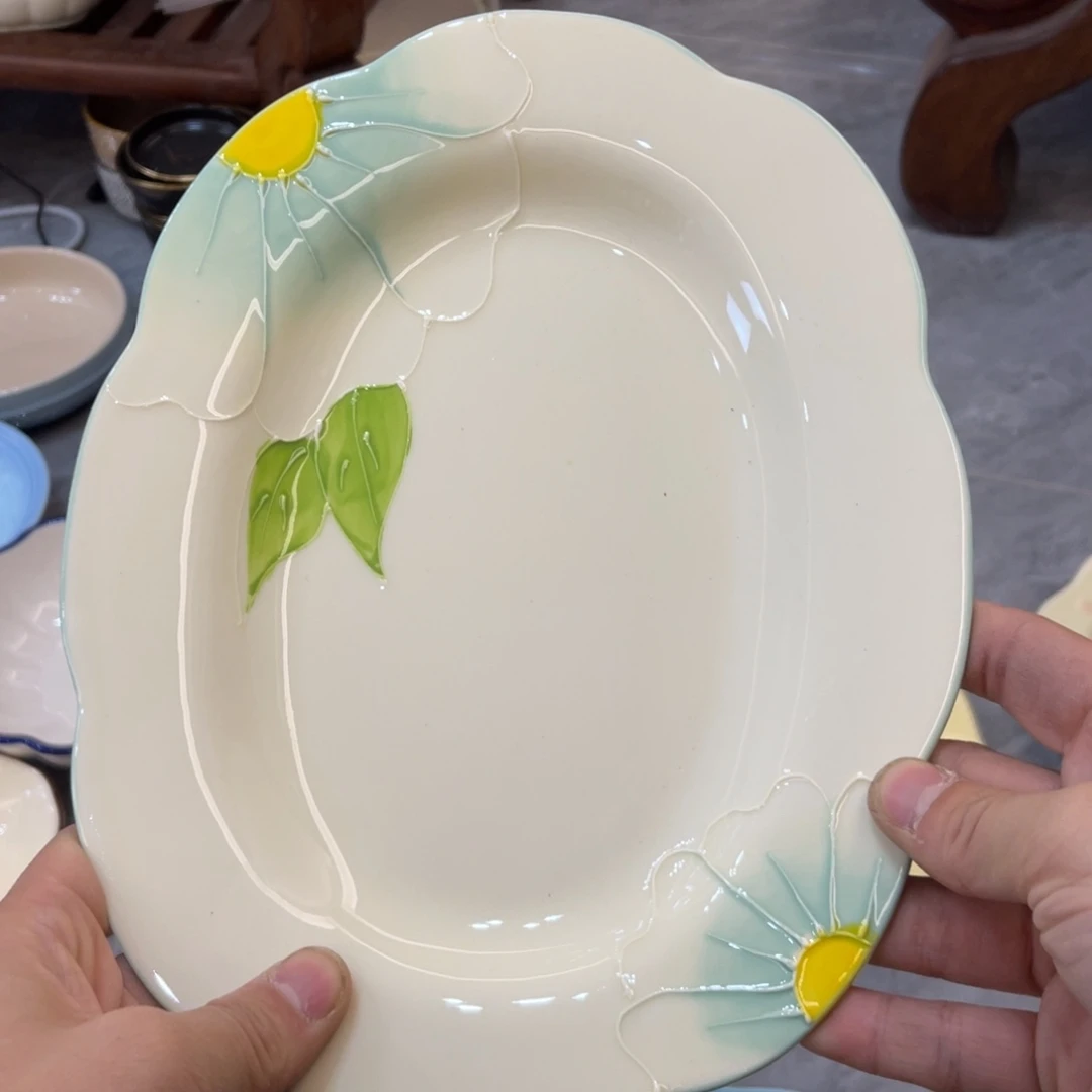 陶瓷微瑕餐具介意勿拍，满18飞！