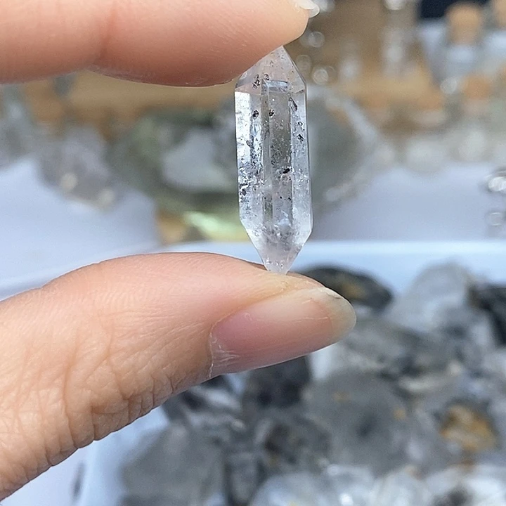 水晶颈饰未镶嵌水胆