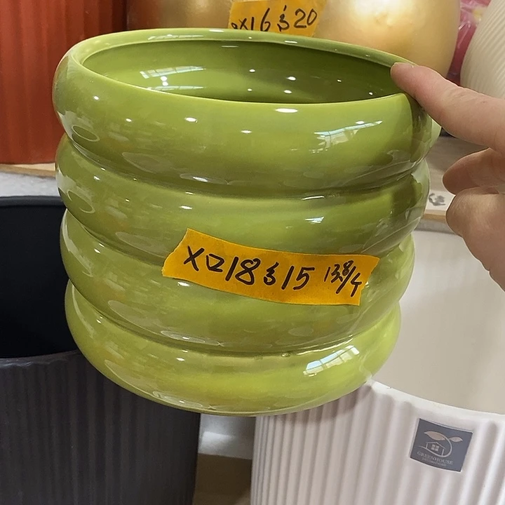 陶盆有孔 瑕疵针孔漏釉介意勿拍外口 18外高15