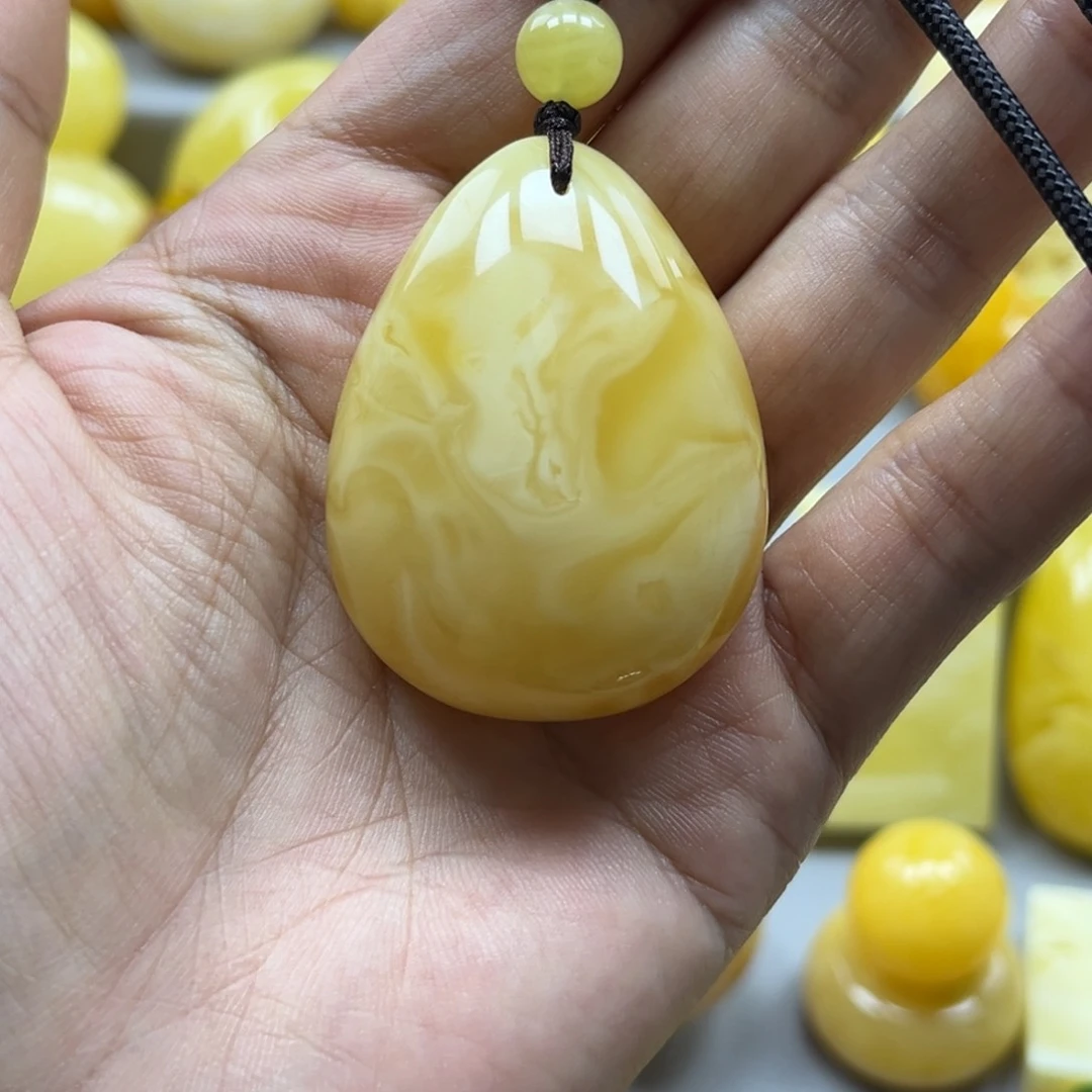 蜜蜡珠宝奇石未镶嵌