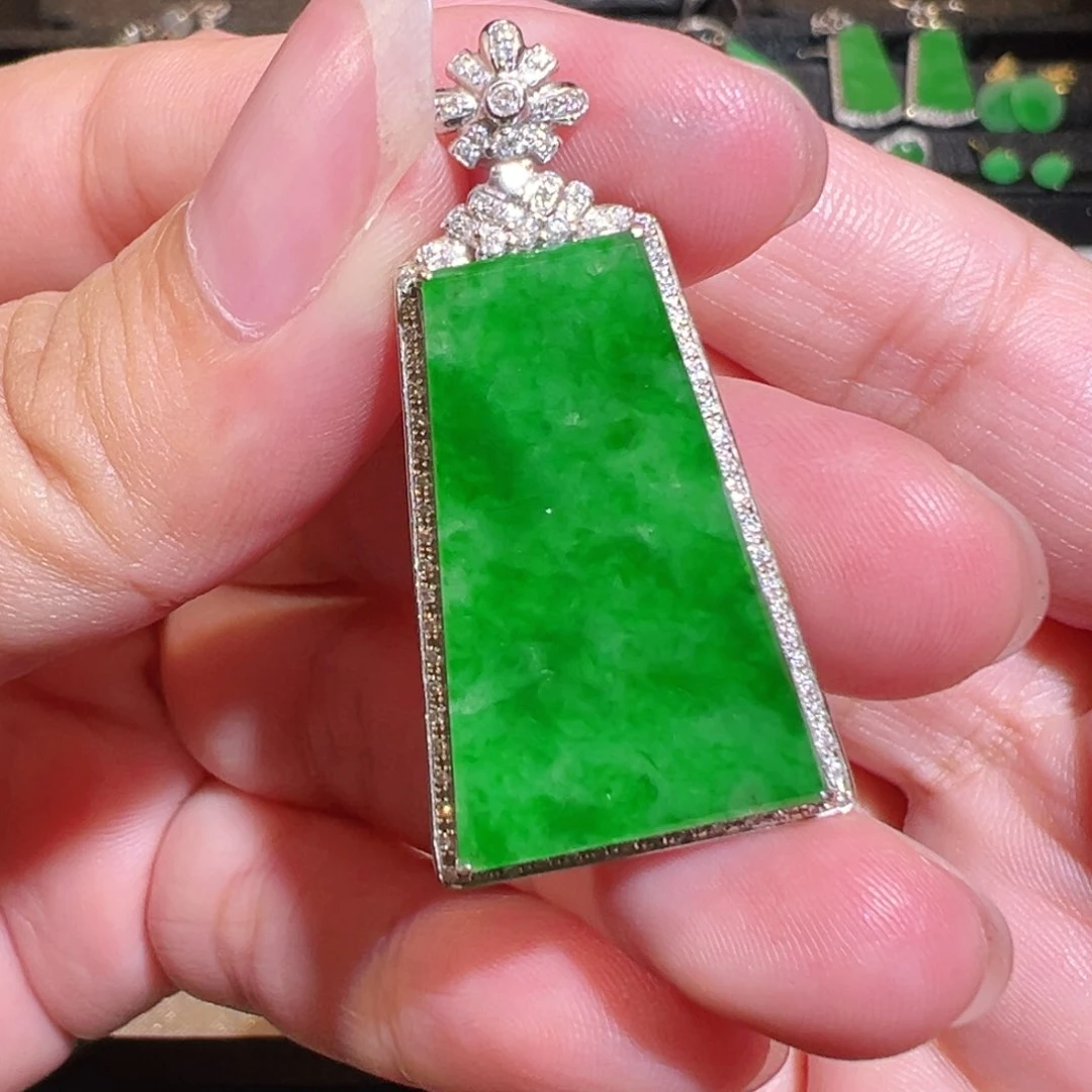 翡翠18K金镶嵌吊坠(不含链)