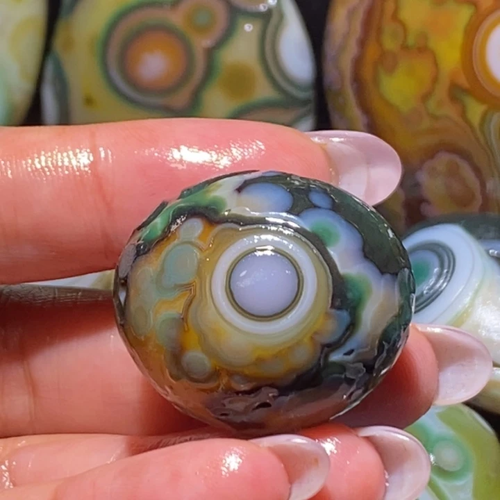 玛瑙/玉髓未镶嵌珠宝奇石19