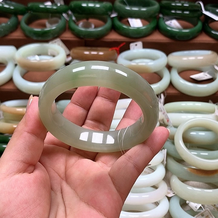 【闪购商品】和田玉手镯未镶嵌