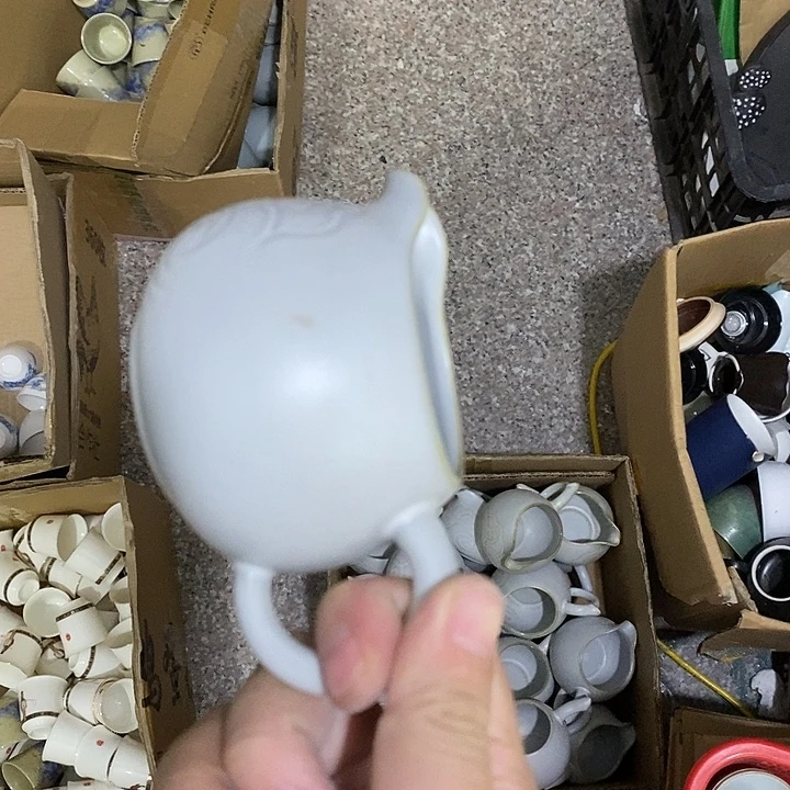 陶瓷艺术品及陶瓷壶