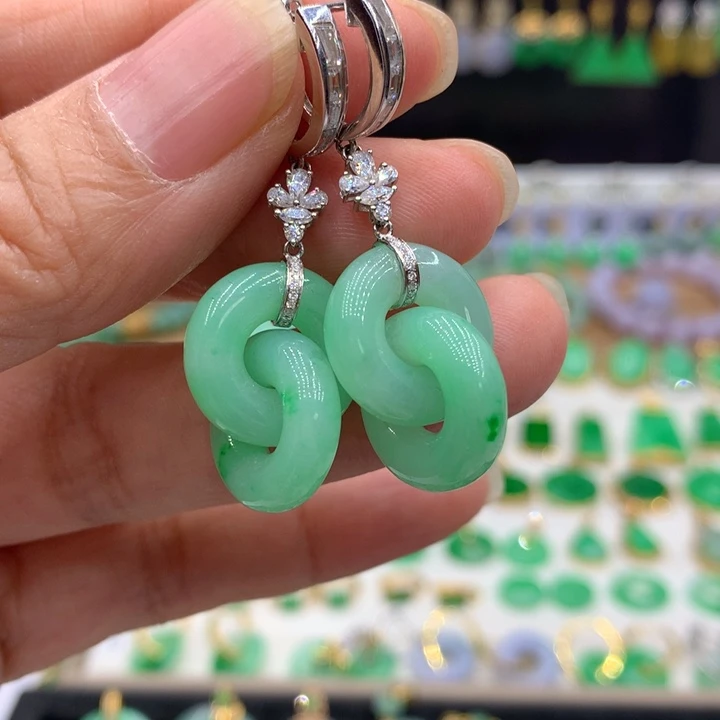 翡翠18K金镶嵌耳饰