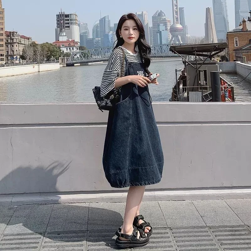 牛仔背带连衣裙女秋冬2025新款小个子宽松显瘦遮肚减龄休闲宽松裙