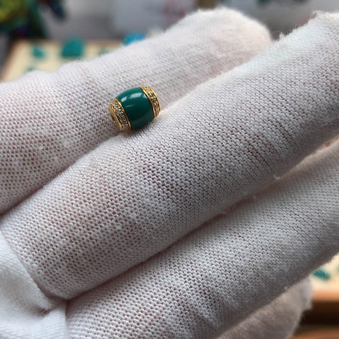 绿松石配饰18K金镶嵌