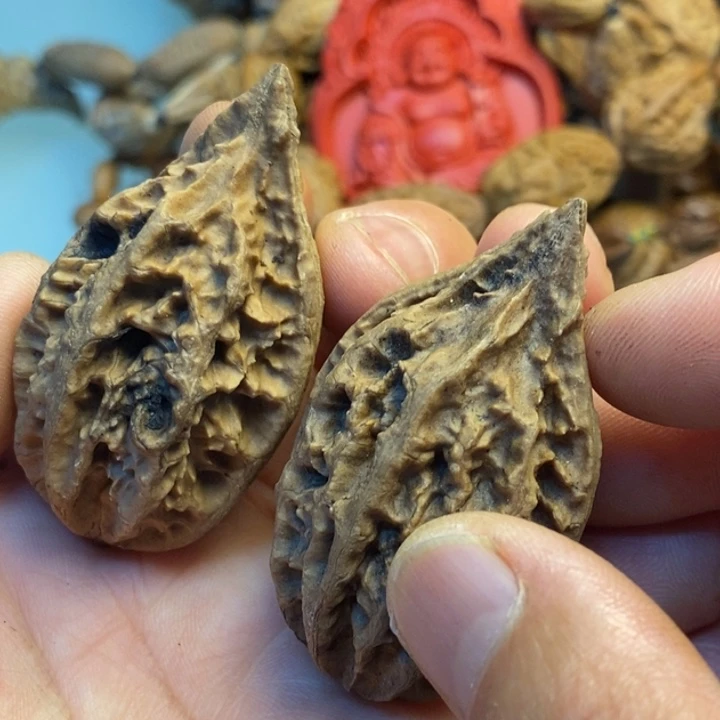 文玩核桃吊坠娜姐348