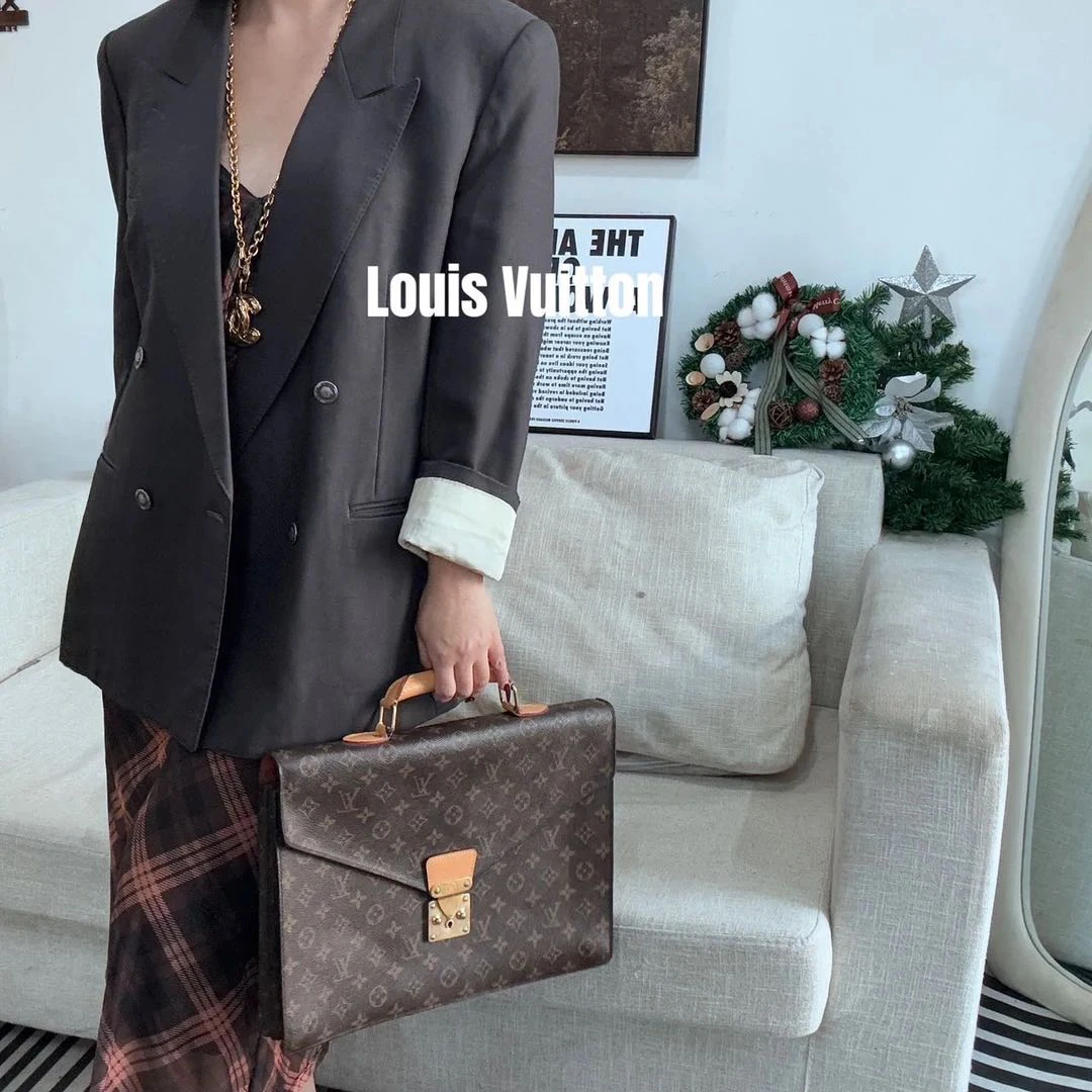 95新8613270/公文包配皮换新