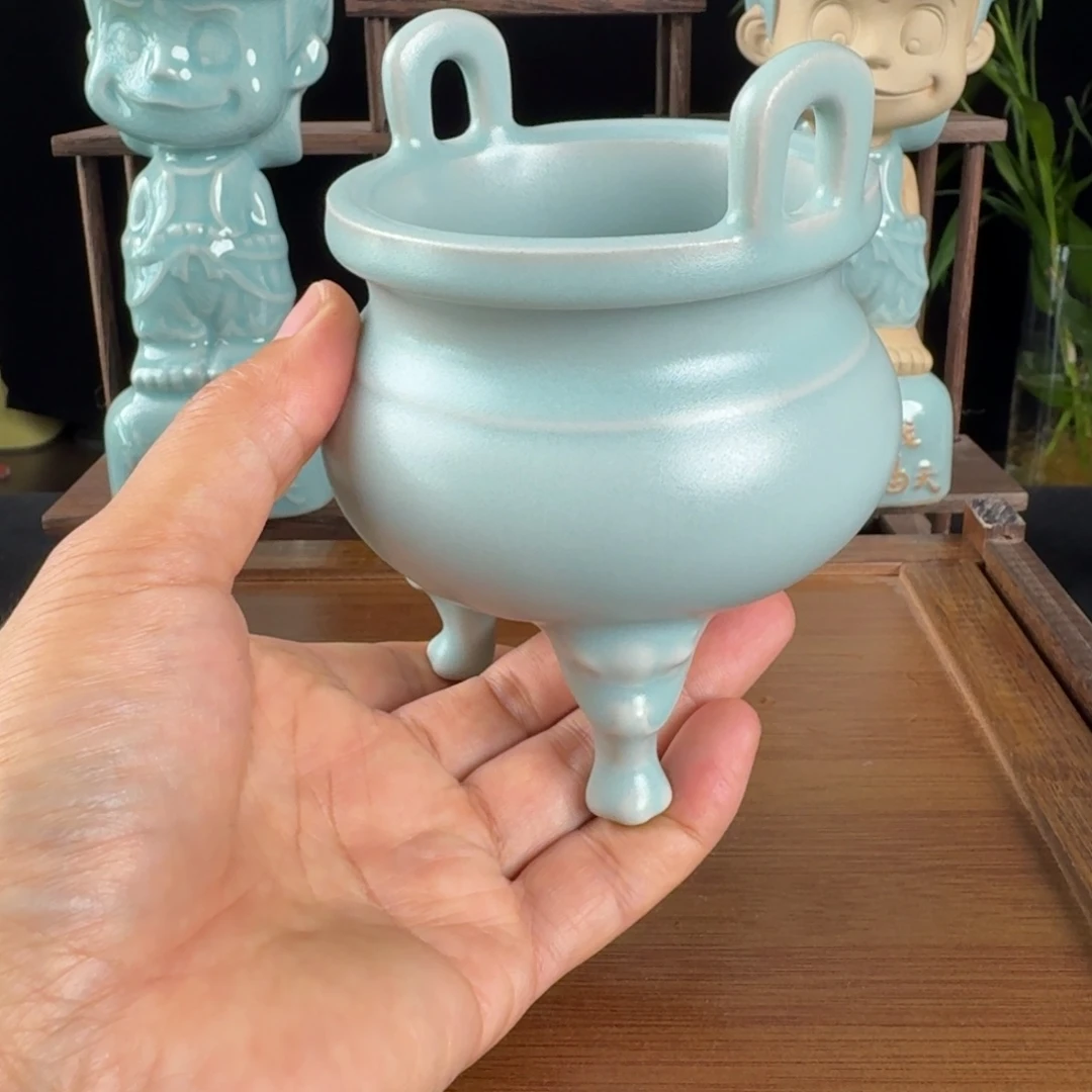 摆件汝瓷高足香炉原矿原釉