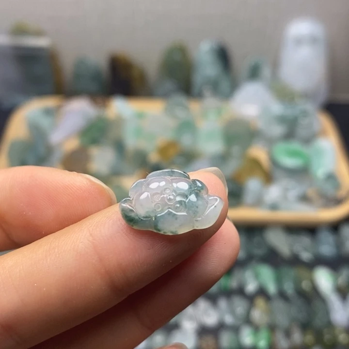 颈饰未镶嵌翡翠莲花