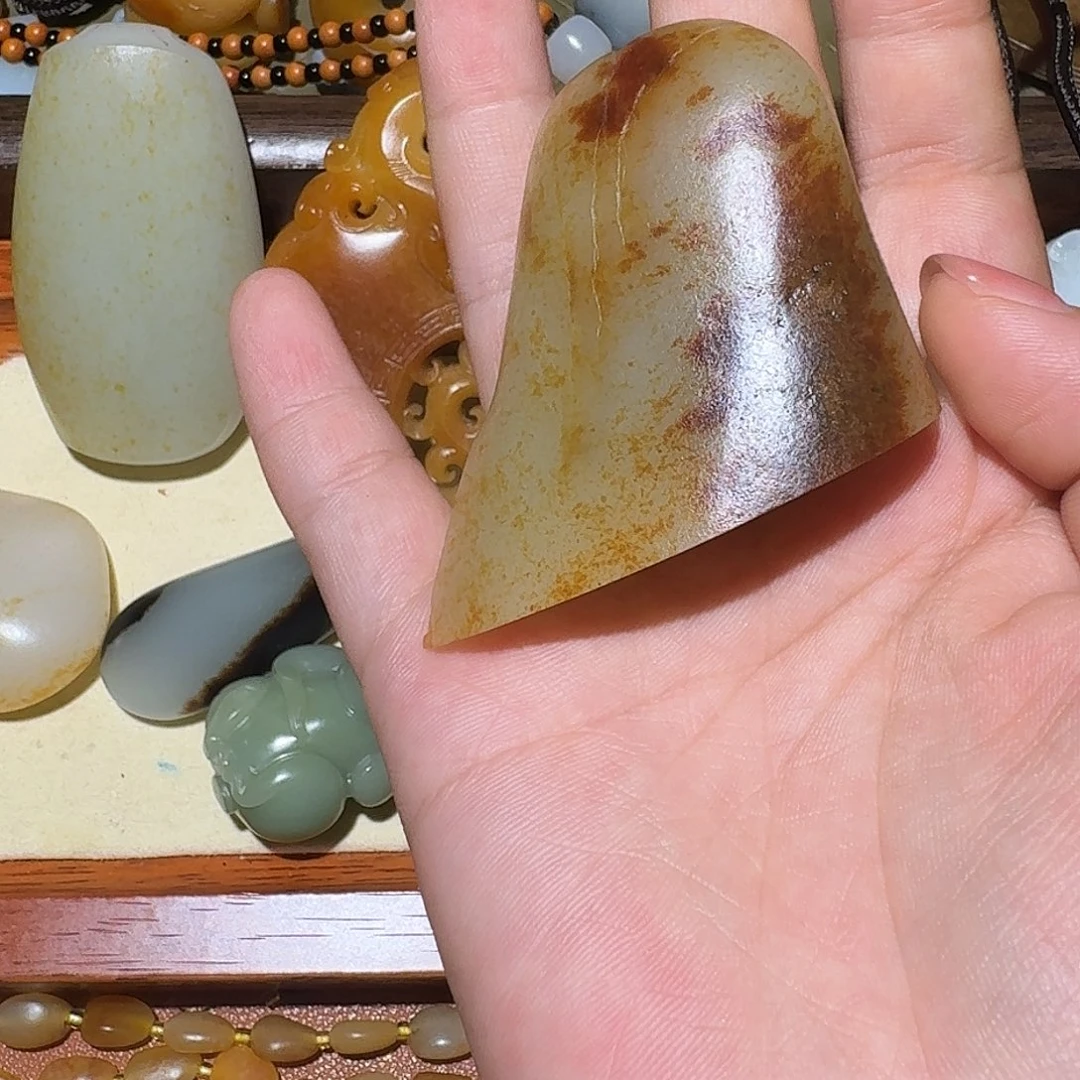 初****颈饰未镶嵌和田玉