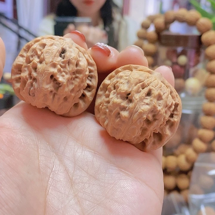 【闪购商品】文玩核桃把件39.5野狼