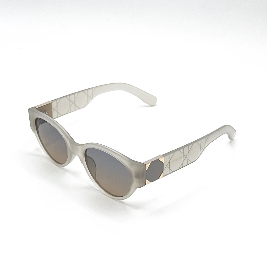 【545】D家新款偏光墨镜金属墨镜网红个性防紫外线街拍潮流复古