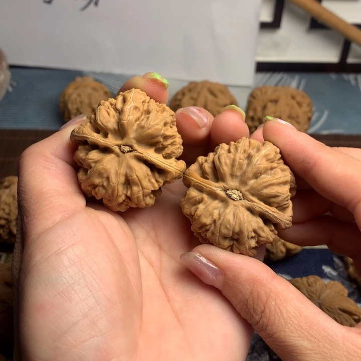 吊坠文玩核桃用****3粗筋