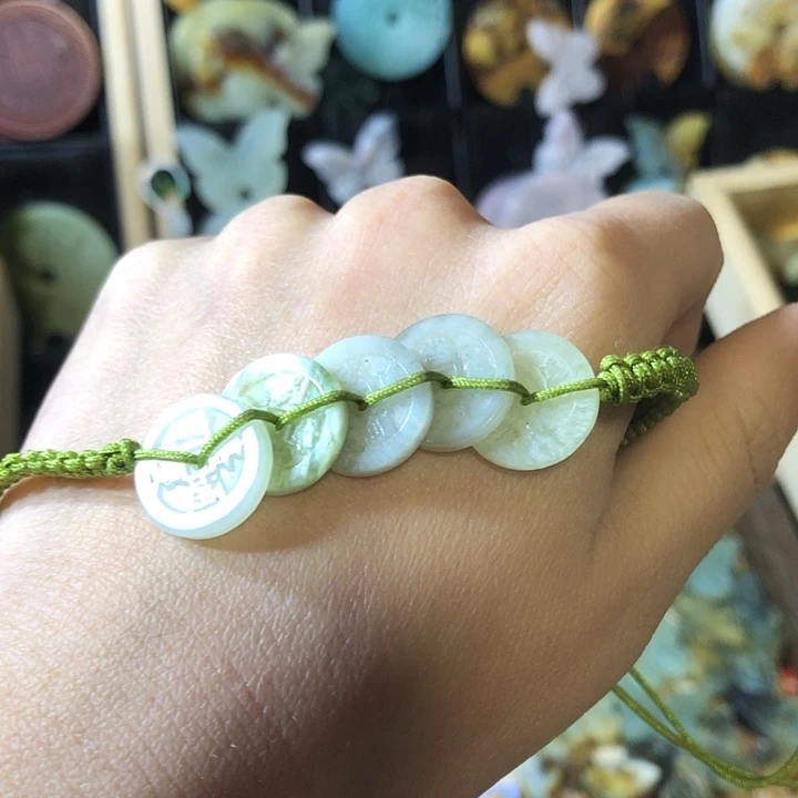 岫玉未镶嵌岫玉五帝钱手链