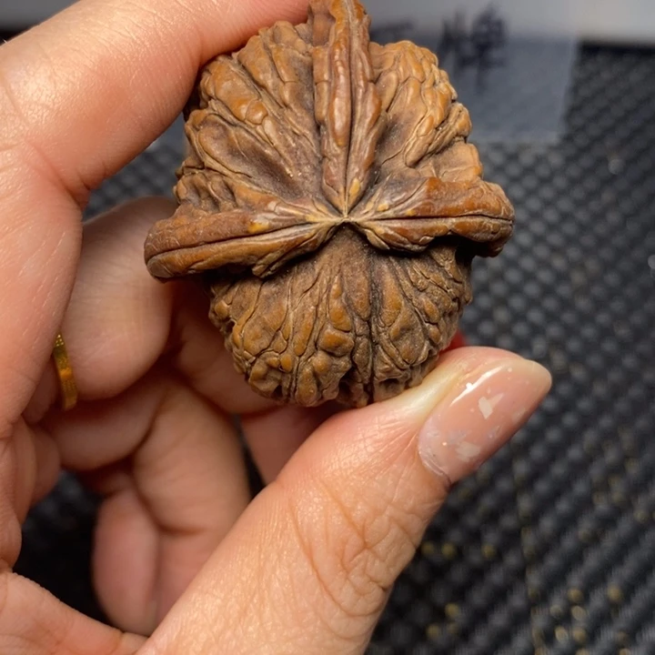 ****人吊坠文玩核桃文玩核桃异形单只