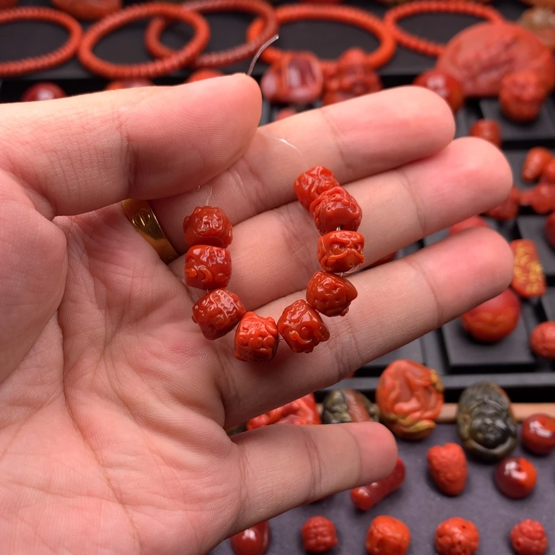 南红玛瑙未镶嵌南红精工雕刻醒狮头8mm+