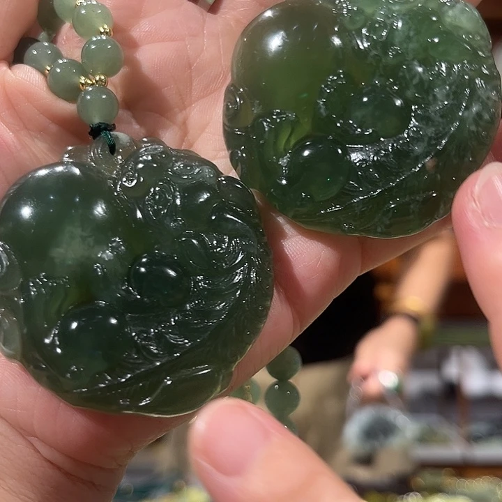 未镶嵌岫玉毛衣链