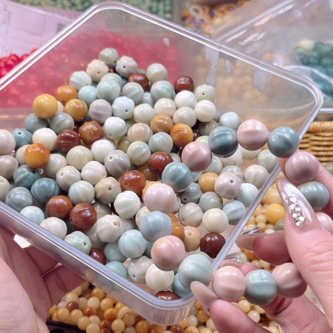 白玉菩提吊坠c15mm22颗。干磨鲨鱼背