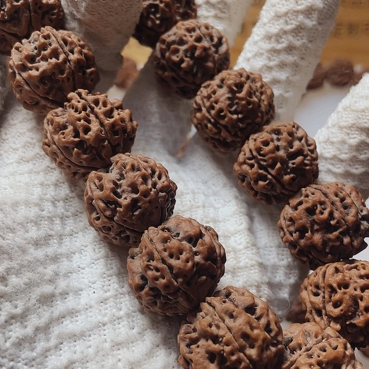 金刚菩提吊坠23尺寸