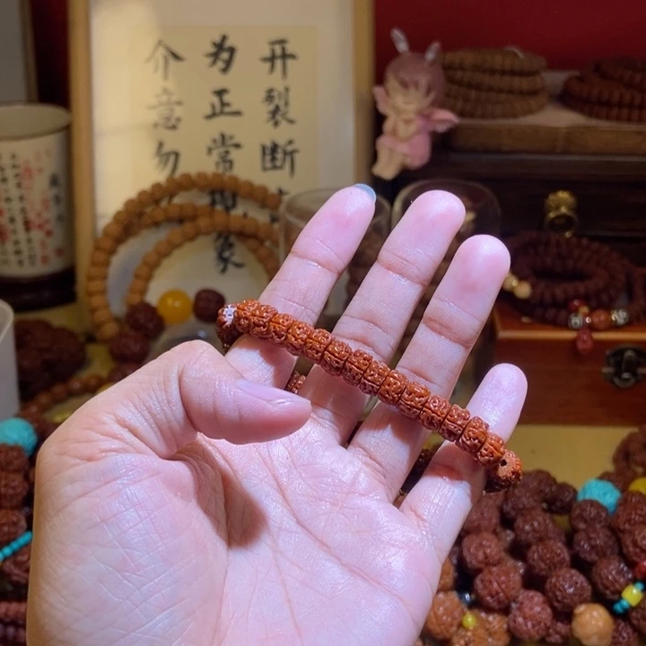 吊坠金刚菩提呆****75玉化藏单