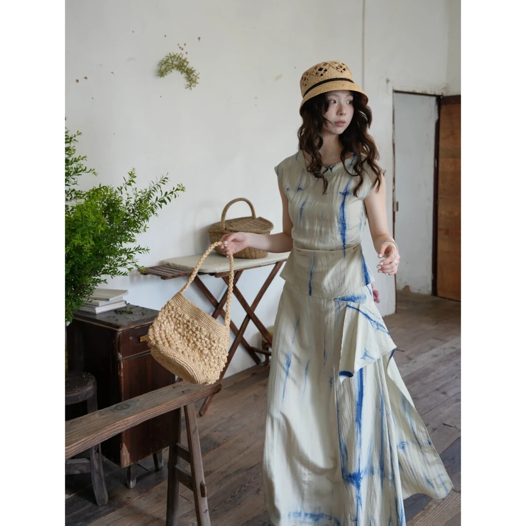 夏-以蓝 收腰上衣＋不规则半裙