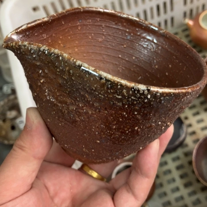 柴烧杯子与宝瓶大放漏