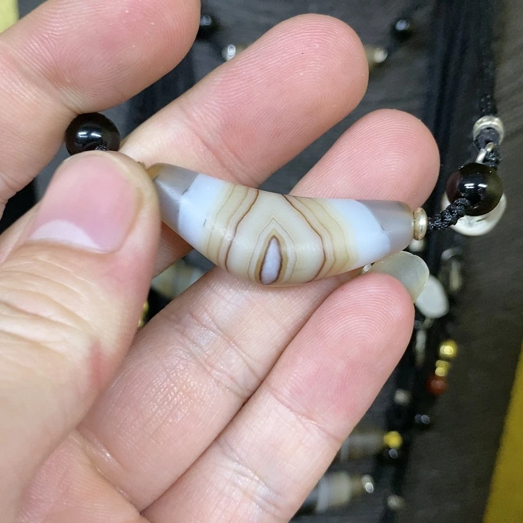 玛瑙/玉髓颈饰未镶嵌