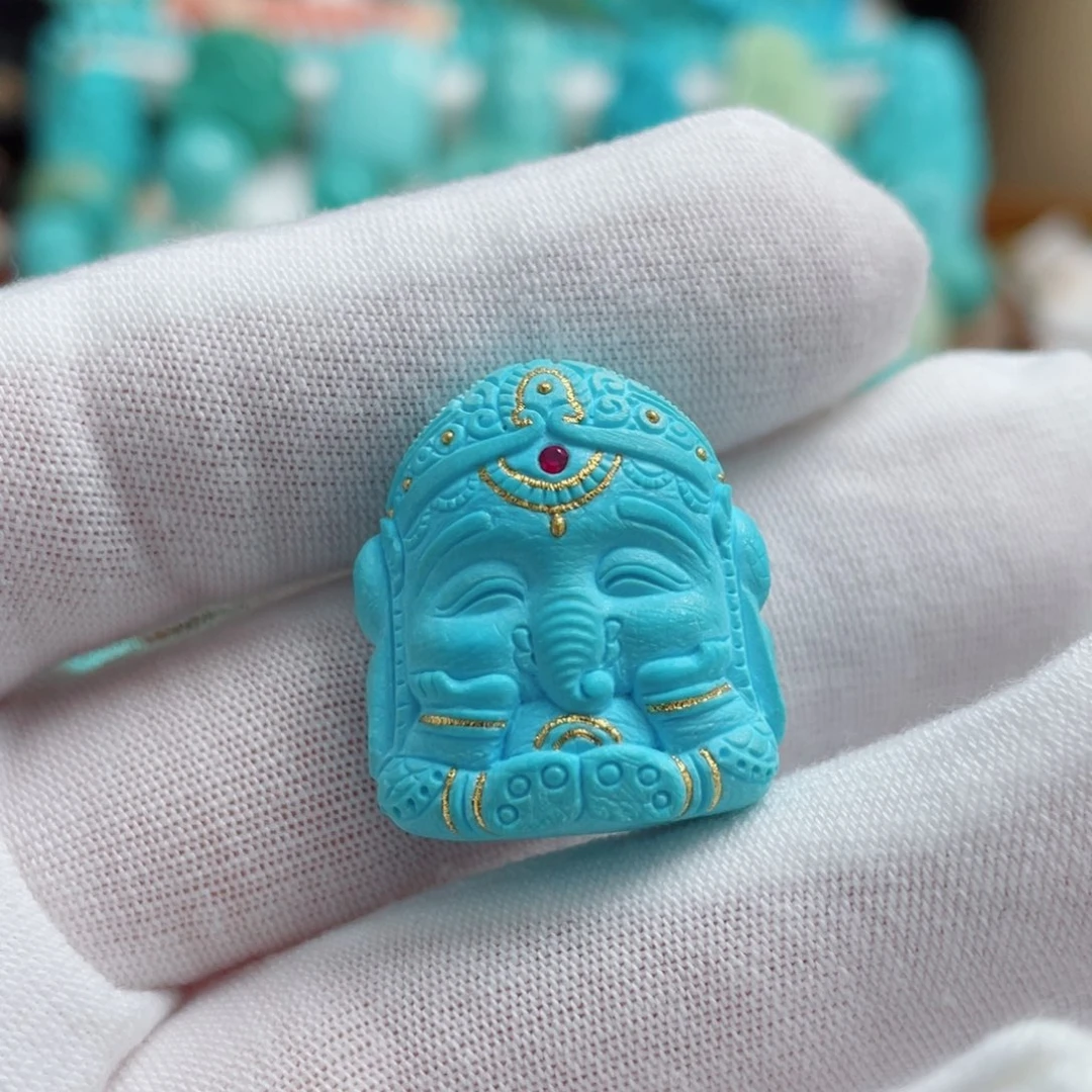 绿松石未镶嵌珠宝奇石