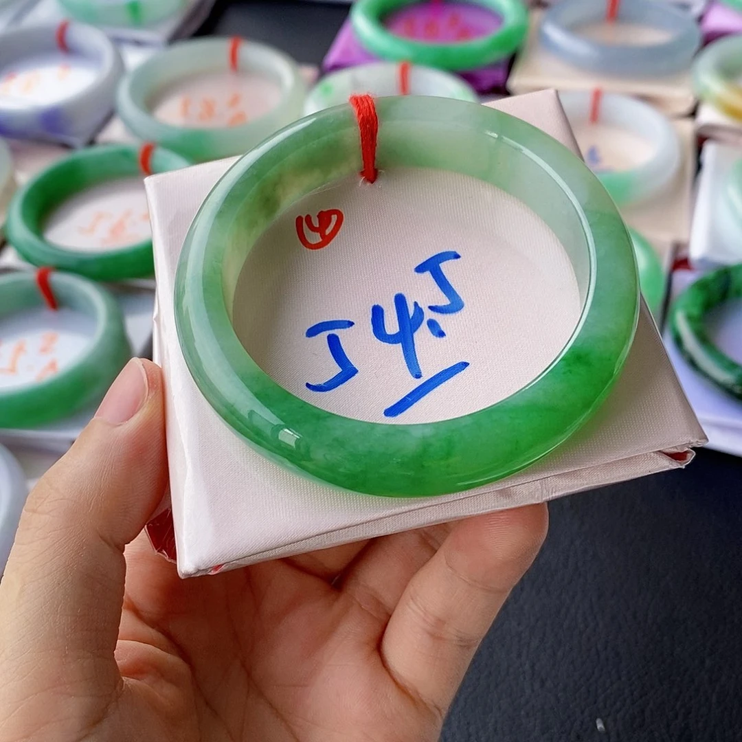 翡翠手镯未镶嵌4号